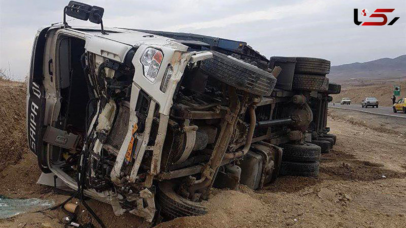 مرگ راننده تریلر ترکمنستانی در جاده قوچان + عکس