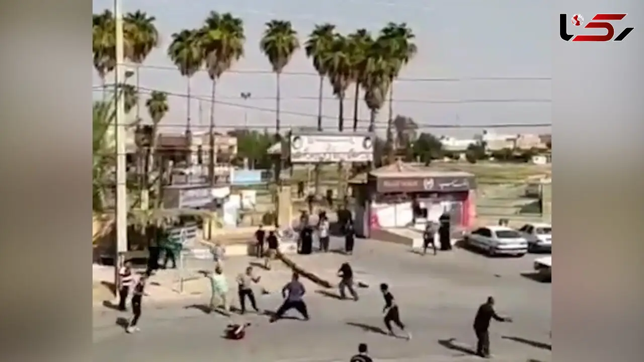 فیلم لحظه قتل وحشتناک هنگام درگیری خیابانی در دهدشت / 14+