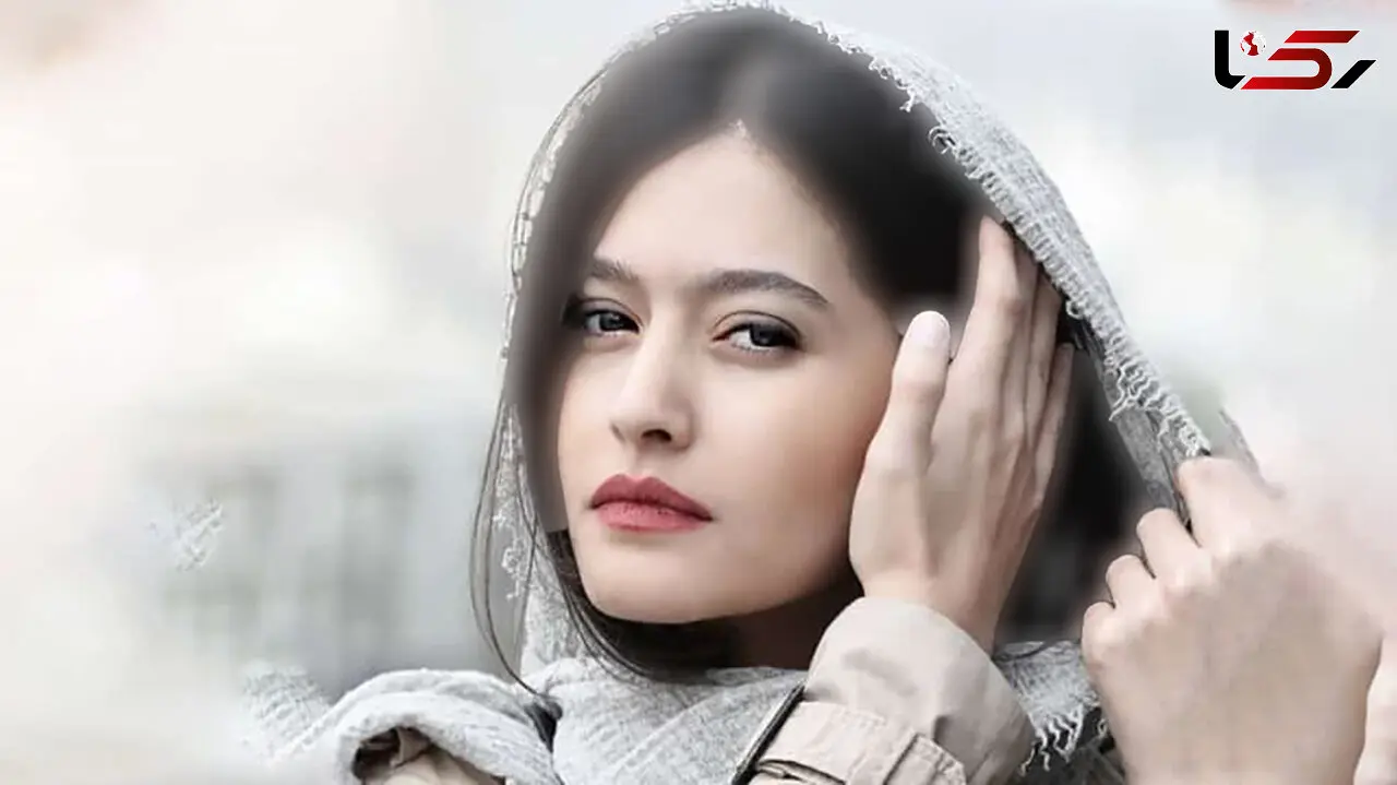 پردیس احمدیه حتی برای سفر هم تا این حد شیک و جذاب لباس می‌پوشد