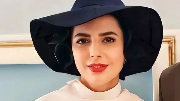 زیبایی این خانم بازیگر ایرانی جهانی شد +  عکس های جذاب ، با وقار و با اصلالت لیلا حاتمی !