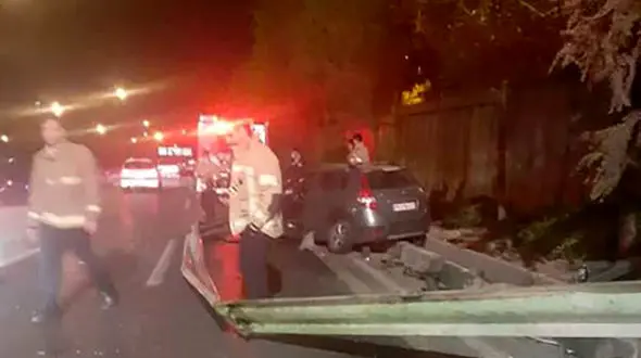 فیلم تصادف شدید دانگ فنگ در اتوبان امام علی (ع) + عکس