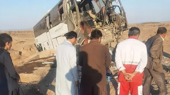حادثه خونین برای اتوبوس مسافربری در جاده بم + جزییات و عکس