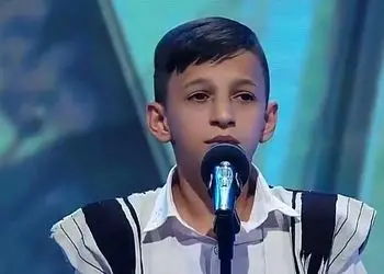 آرمان امیدی، پسر حنجره طلای عصرجدید دوباره به زندگی برگشت/ صدای بهشتی با آهنگ زیبای بختباری در خیابان+فیلم