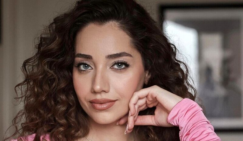 بازیگران سریال شربت زغال اخته