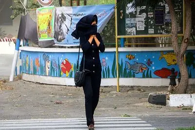 تهرانی ها امروز منتظر وزش باد شدید باشند