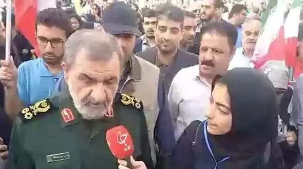 محسن رضایی: ایران ساخت بمب اتم را در برنامه ندارد
