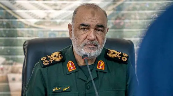 ارتش و سپاه حصار مستحکم ایران اسلامی هستند