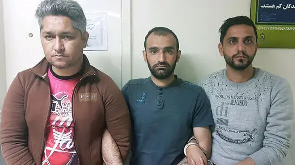 این 3 مرد خشن کرجی را شناسایی کنید / آنها بلای وحشتناکی بر سر یک خانم آوردند+ عکس بدون پوشش