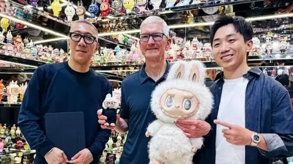 هدیه ویژه مدیر عامل اپل: لبوبوی منحصر به فرد!