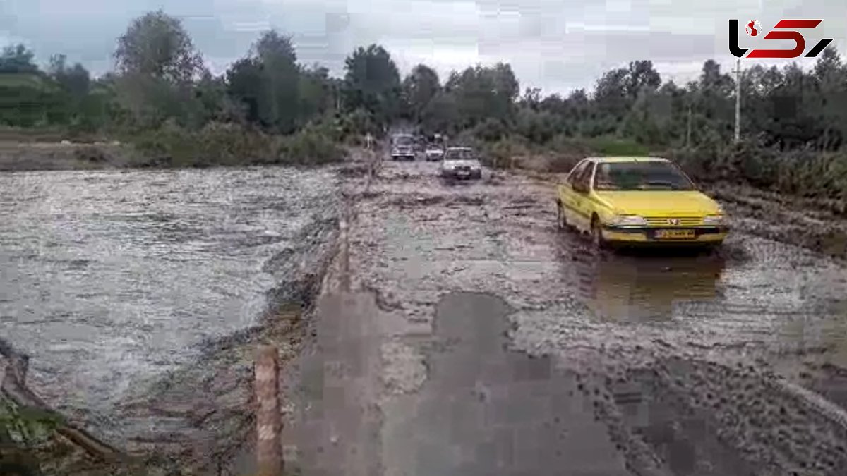 پرواز بالگرد نجات برای امدادرسانی در میان سیل / 9 نفر به زندگی بازگشتند 