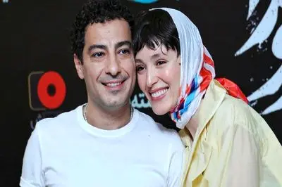 نگاهی به چیدمان خانه نوید محمدزاده و همسر افغانستانی‌اش فرشته حسینی/ از مبلمان مدرن و آباژور هنری  شان براید عید ایده بگیرید