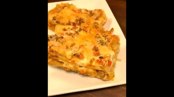 طرز تهیه سس لازانیا + فیلم