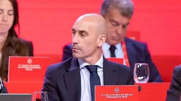 حکم محرومیت فیفا علیه رئیس جنجالی فدراسیون فوتبال اسپانیا