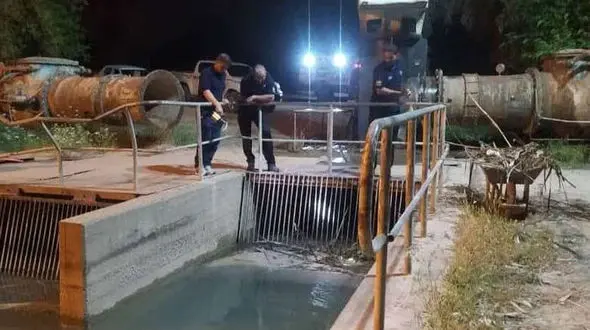 جسد مسافر نوروزی از کانال آب کشاورزی شوش بیرون کشیده شد