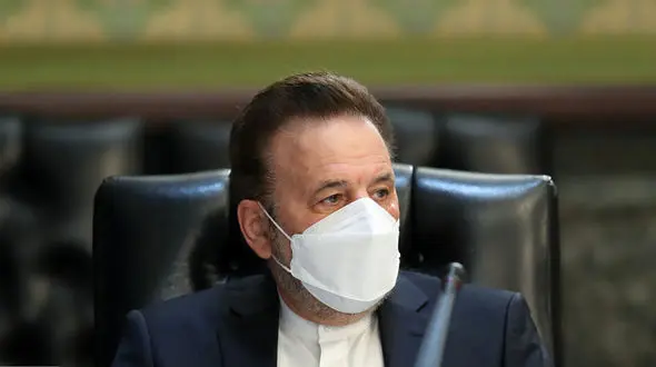 واعظی: همتی می‌خواست مرخصی بگیرد که اگر رای نیاورد به سرکارش برگردد / روحانی قبول نکرد