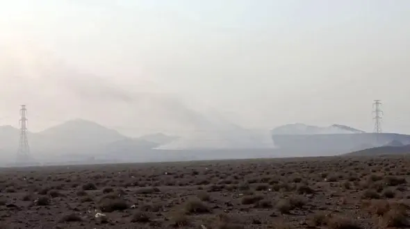 دود شهرداری‌ها در گلوی مردم/  سوزاندن پسماند در ملارد تا ۳۰ کیلومتر هوا را آلوده می کند + فیلم