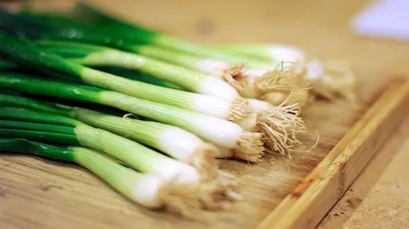 این سبزی را مهمان دائمی سفره تان قرار دهید