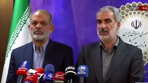 وزیر کشور: 90 درصد عوارض دانش آموزان ناشی از اضطراب است نه عوامل خارجی/متهمی بازداشت نشده/ دانش آموزی فلج نشده است
