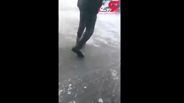 فیلم تصادف زنجیره ای درجاده برفی/ قزاق ها غافلگیر شدند