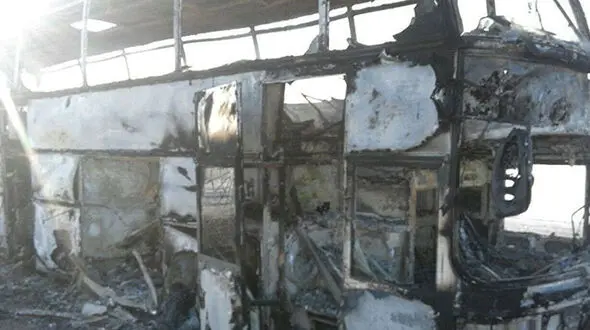 مرگ 70 نفر در غنا با تصادف دو اتوبوس+عکس