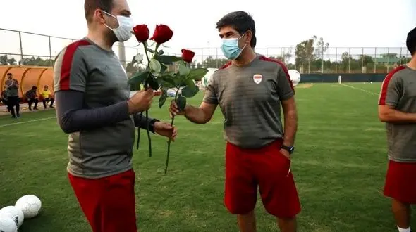 تقدیر اعضای تیم فولاد خوزستان از عبدالله ویسی + عکس