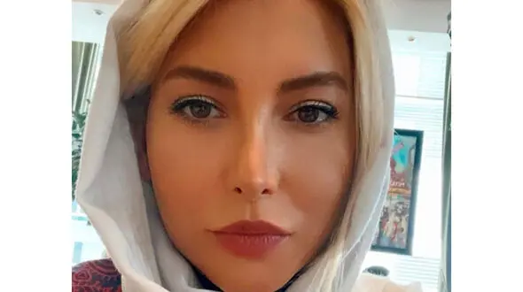 رونمایی فریبا نادری از خواهر جذابش / شباهت دو خواهر را ببینید ! 