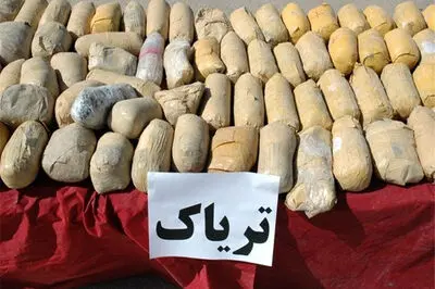بلع 310 گرم تریاک برای قاچاق در قاینات ناکام ماند