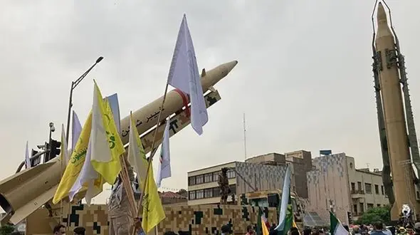 نمایش جدیدترین موشک بالستیک ایران / اسرائیل لرزید