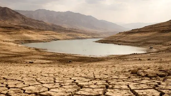 کاهش بارش در ۱۰ استان ایران/ تهران و قم در صدر کم‌بارش‌ترین‌ها/ ۴ درصد بارش بیشتر، اما خشکی همان است / تابستان سخت در راه 