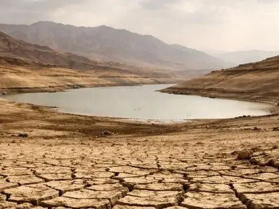 کاهش بارش در ۱۰ استان ایران/ تهران و قم در صدر کم‌بارش‌ترین‌ها/ ۴ درصد بارش بیشتر، اما خشکی همان است / تابستان سخت در راه 