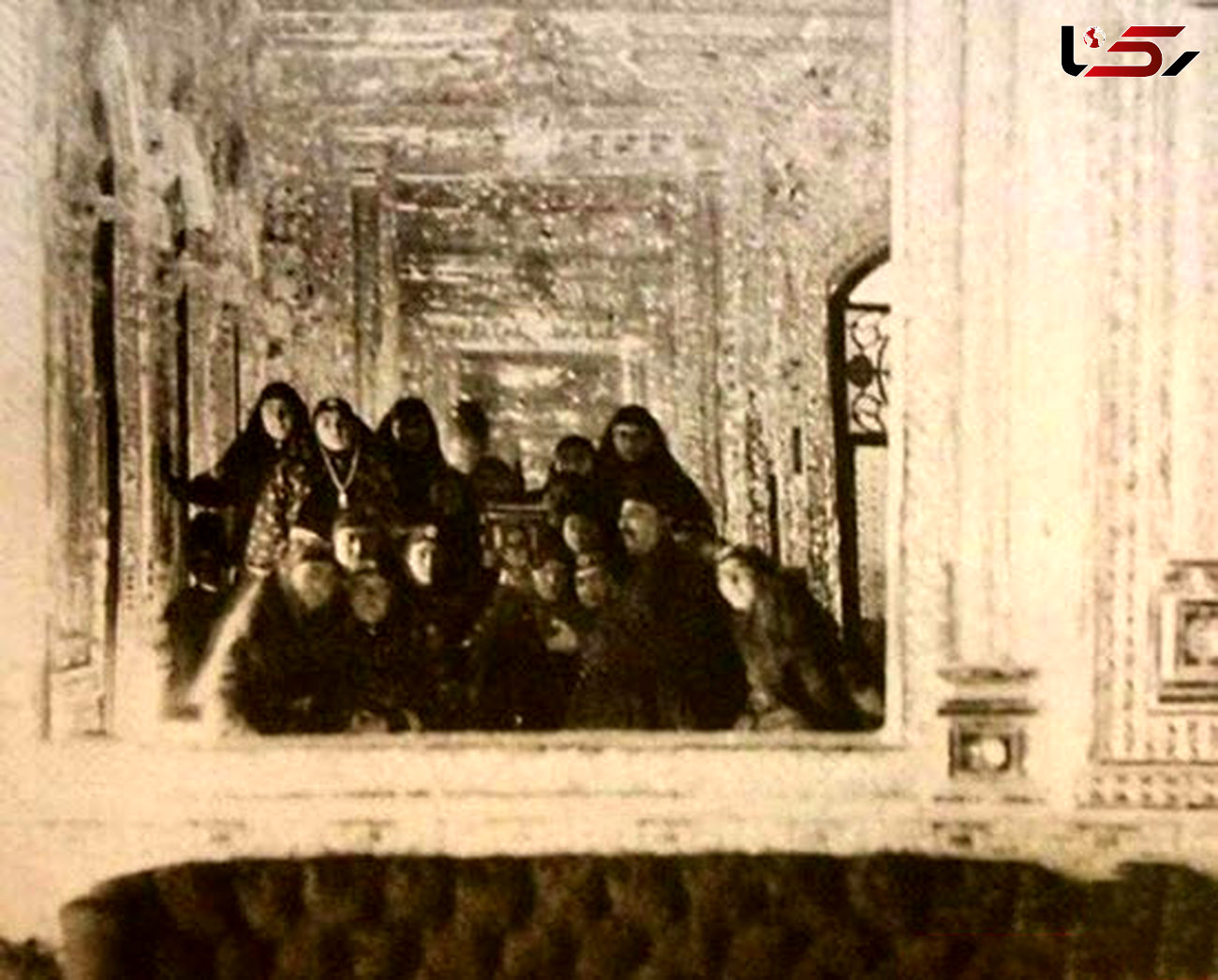 اولین سلفی خانوادگی تاریخ جهان در ایران! +عکس 