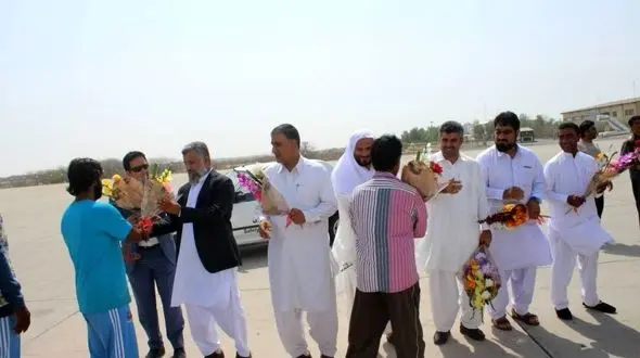  17 صیاد آزاد شده از زندان سومالی وارد کنارک شدند