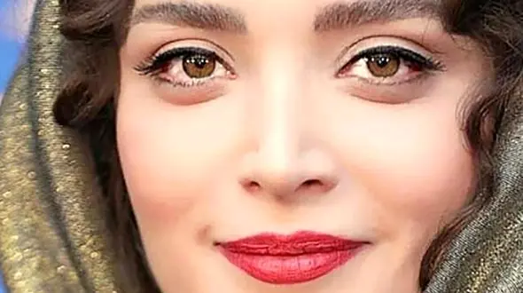  بهنوش طباطبایی در حال آب بازی و تفریح !!