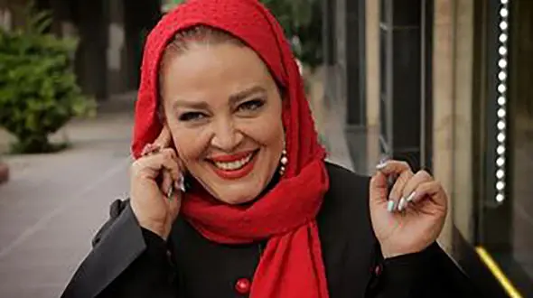  سلفی دسته جمعی بهاره رهنما در پشت صحنه گیسو + 