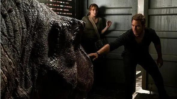 دنیای ژوراسیک از 4 میلیارد دلار گذشت