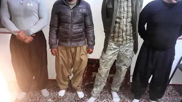 4 شکارچی در تنگه واشی دستگیر شدند +عکس