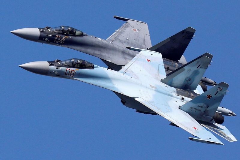 سوخو ۳۵ فلانکر جنگنده Su-35