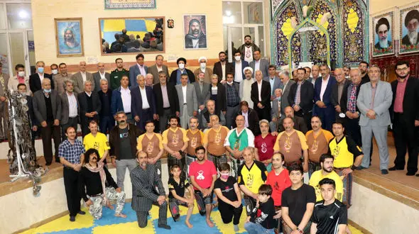 زورخانه خوانسار میزبان گلریزان برای زندانیان این شهرستان شد + فیلم