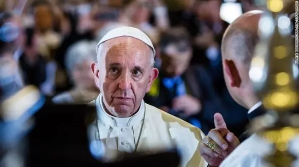 8 بی خانمان میهمان صبحانه پاپ + گزارش تصویری 