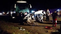 2 کشته در تصادف شاخ به شاخ اتوبوس با پژو در جاده پارس آبادمغان