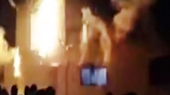 حمله آشوبگران به پاسگاه پلیس قهدریجان + فیلم