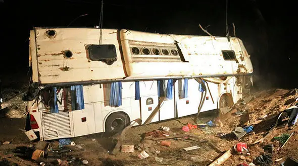 حادثه عجیب برای اتوبوس ها با یک کشته و 43 زخمی 