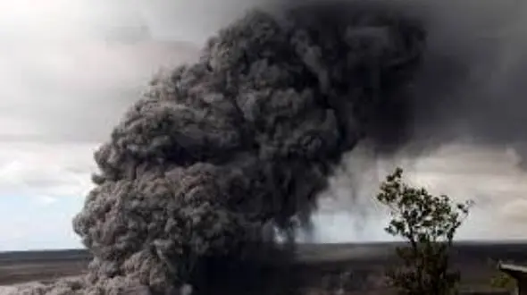 فوران آتش فشان در توریستی‌ترین جزیره دنیا/تولید مواد سمی به اندازه کوه اورست+تصاویر