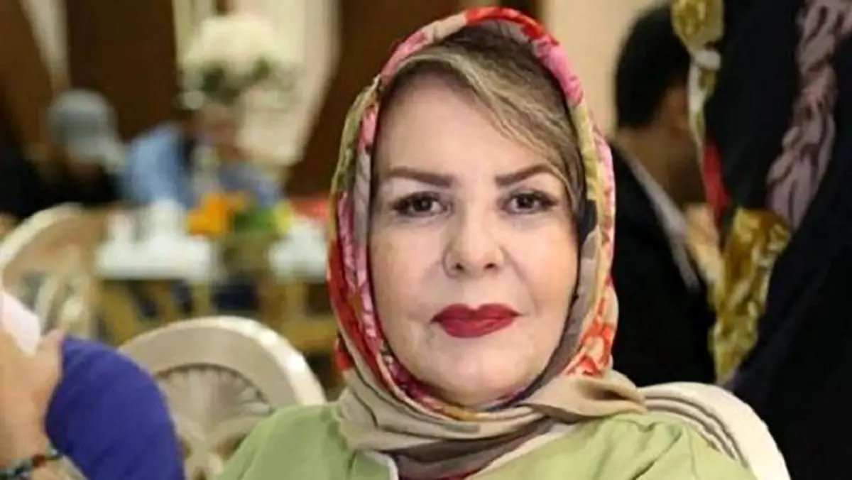 نگاهی به چیدمان مجلل و مدرن پوراندخت مهیمن بازیگر آذری زبان ایران / از مبلمان سلطنتی، لوستر کریستالی اعیان، دیوار نمای سنگی تا کفپوش طرح ورساچه و...