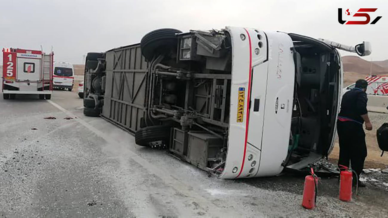 واژگونی اتوبوس مسافربری در جاده همدان به کرمانشاه + عکس ها