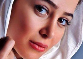 مدل مانتو باکلاس و عروسکی الناز حبیبی بازیگر سریال دردسرهای عظیم / خانوما ایده بگیرین