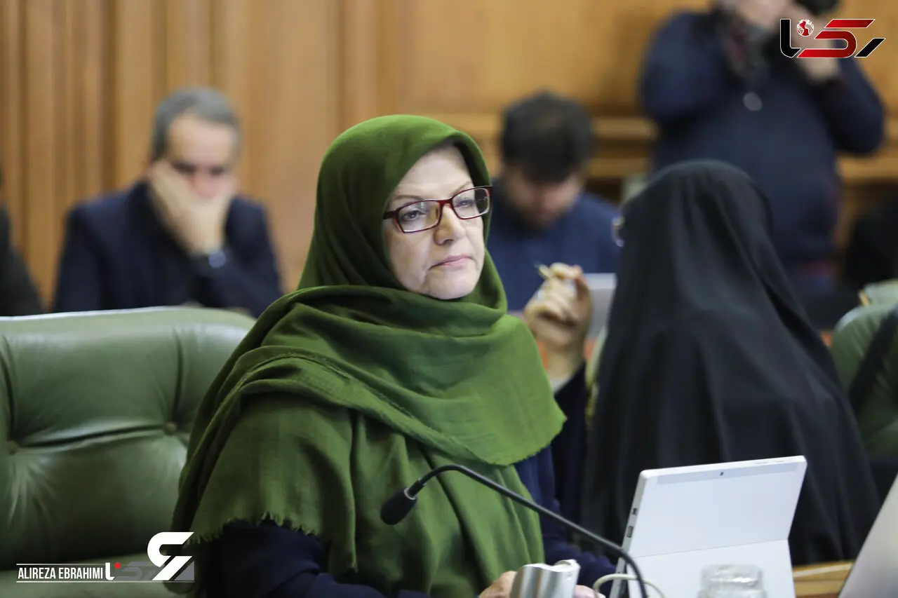 منافع 80میلیون ایرانی قربانی صنعت خودروسازی / تمام کارخانه های غیراستاندارد خودرو و موتورسیکلت باید تعطیل شوند