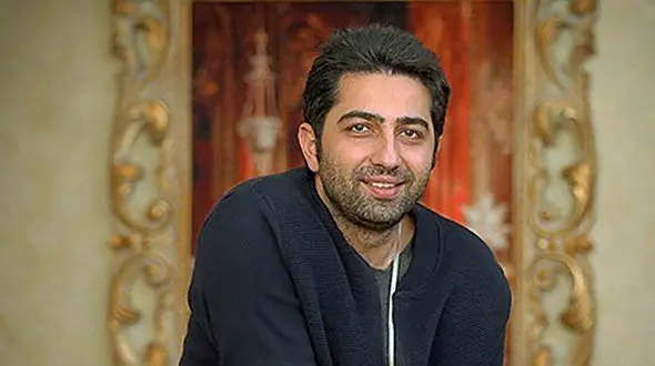 چهره جوان و کم سن و سال علی سخنگو و همسرش پای سفره عقد