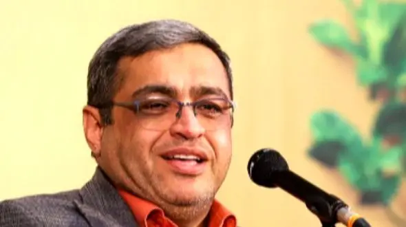 سعید عزیزی: قدیم خونه‌ها حیاط داشت، پشت درخت‌ها سه تا جن بود، پشت جن‌ها دستشویی، نور نبود اتوبان ساوه بود، هسته زمین مشخص بود، سرویس رفتنمون ژانر وحشت بود