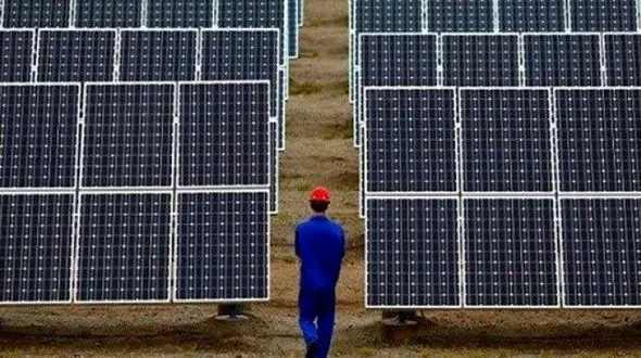 نصب 100 سامانه خورشیدی در مدارس